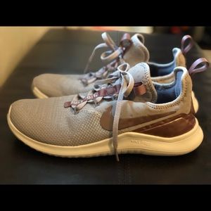 Nike Women’s Training Free 8 sneakers